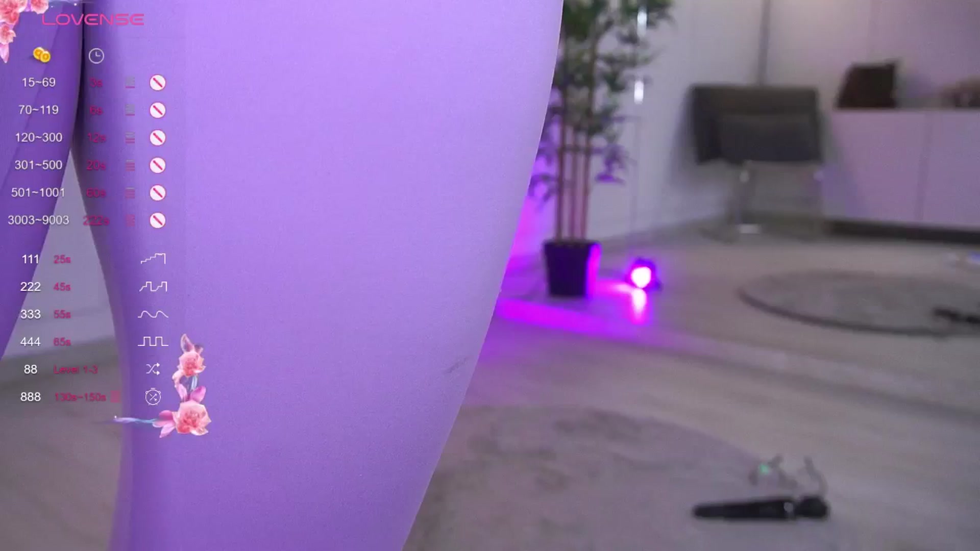Gallery image thumbnail from VanesaSimon's myfreecams stream on, 11/18/2024, 15:11 image 18 of 20