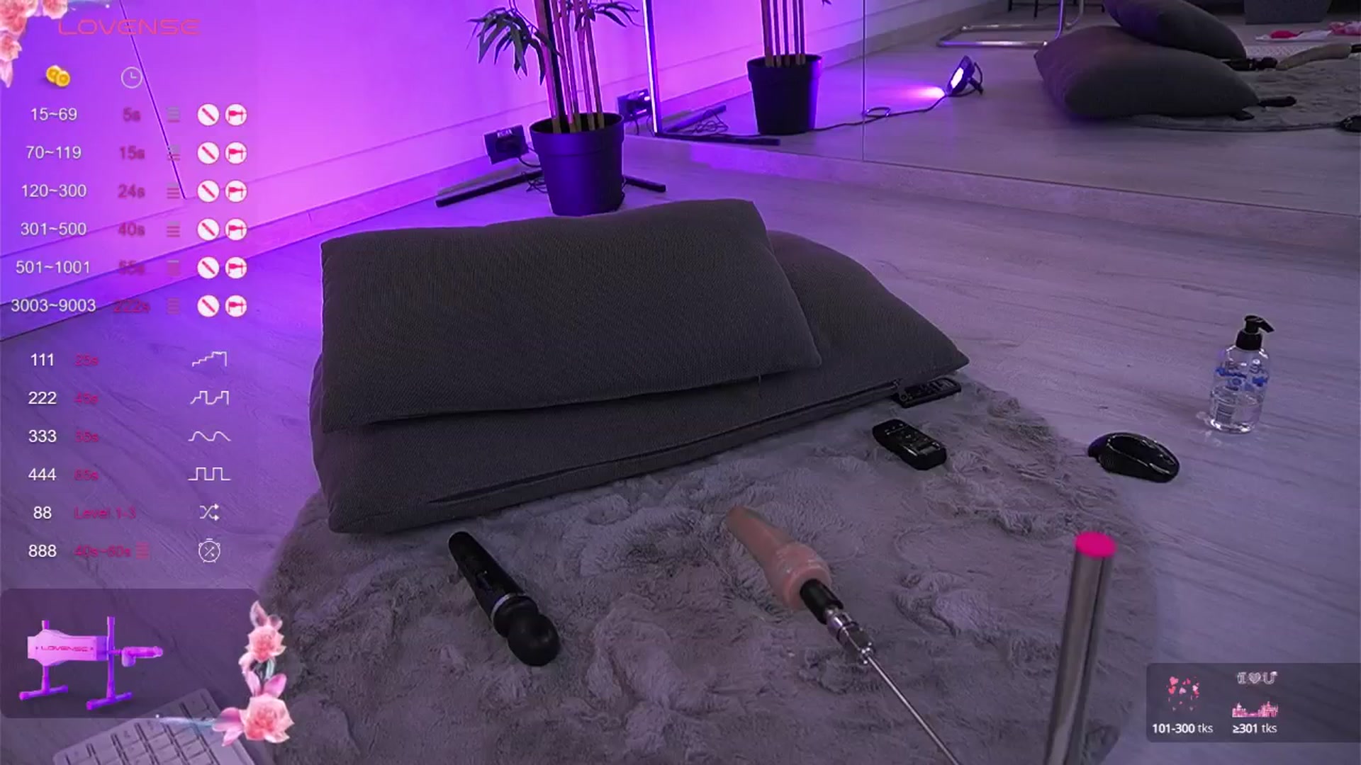 Gallery image thumbnail from VanesaSimon's myfreecams stream on, 12/10/2024, 10:38 image 11 of 20