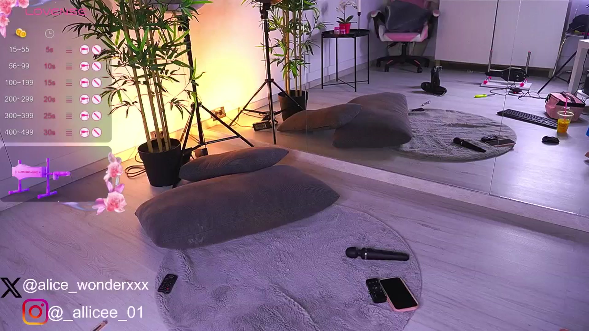 Gallery image thumbnail from VanesaSimon's myfreecams stream on, 03/04/2025, 14:58 image 16 of 20