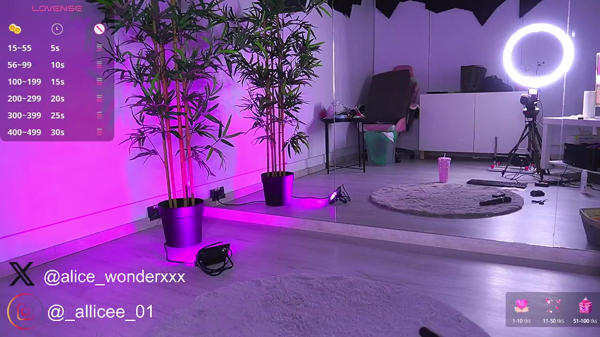 Gallery image thumbnail from VanesaSimon's myfreecams stream on, 03/28/2025, 10:21 image 6 of 20