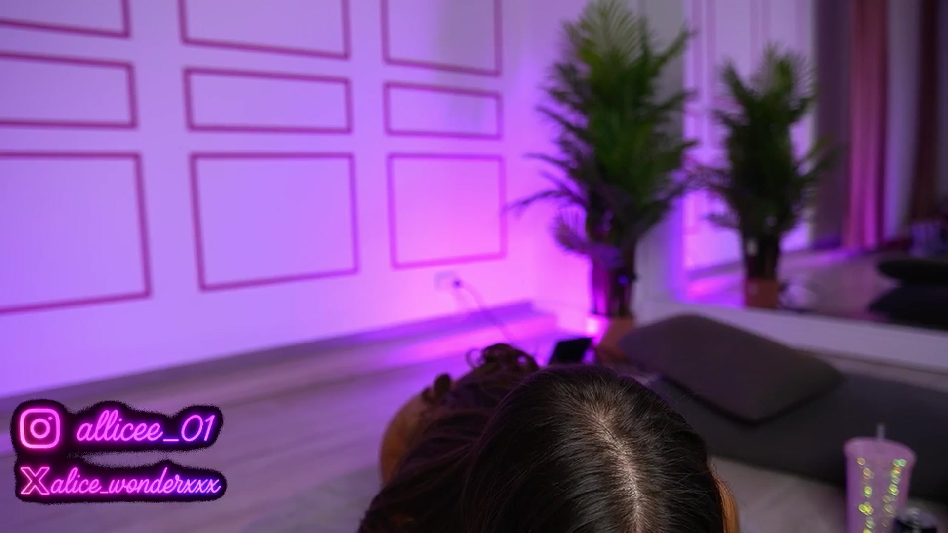Gallery image thumbnail from VanesaSimon's myfreecams stream on, 07/16/2025, 13:47 image 16 of 20