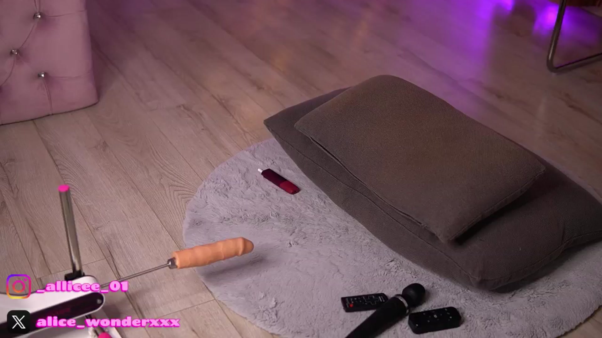 Gallery image thumbnail from VanesaSimon's myfreecams stream on, 12/11/2025, 10:54 image 19 of 20