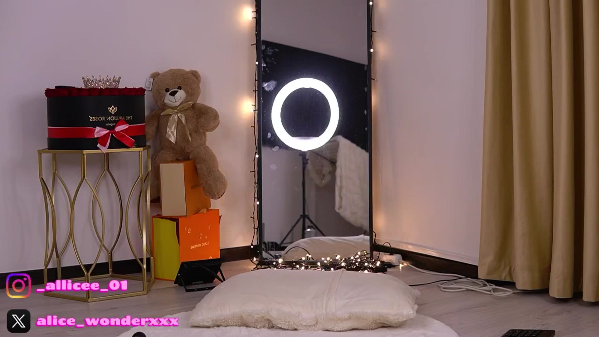 Gallery image thumbnail from VanesaSimon's myfreecams stream on, 01/06/2026, 10:58 image 20 of 20