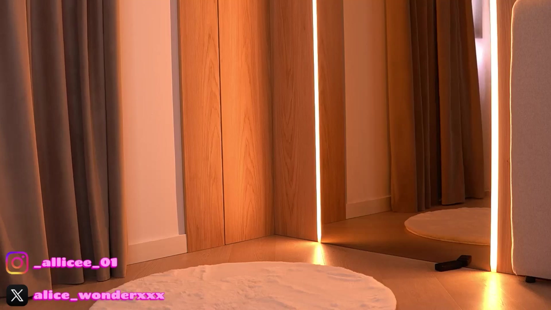Gallery image thumbnail from VanesaSimon's myfreecams stream on, 03/14/2026, 10:39 image 13 of 20