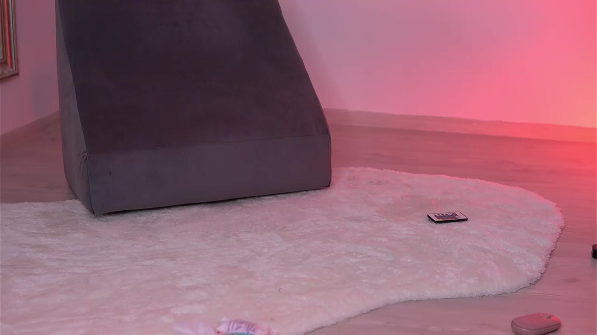 Gallery image thumbnail from VanesaSimon's myfreecams stream on, 07/17/2026, 10:47 image 18 of 20