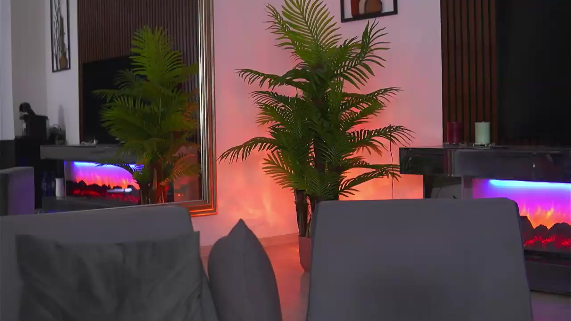 Gallery image thumbnail from VanesaSimon's myfreecams stream on, 07/31/2026, 12:34 image 19 of 20