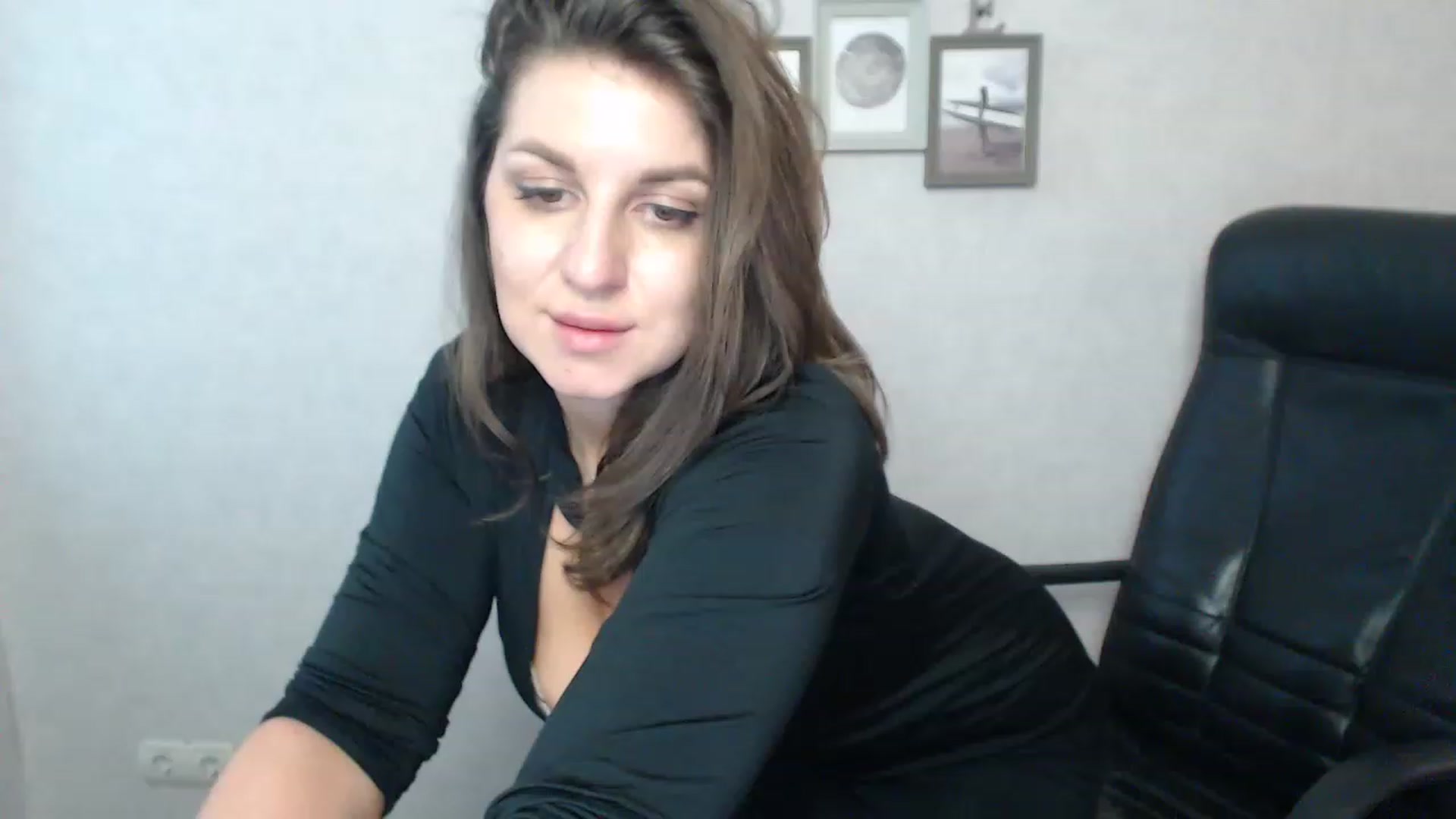 Gallery image thumbnail from Vanesa_Lams's myfreecams stream on, 04/19/2023, 15:34 image 4 of 20