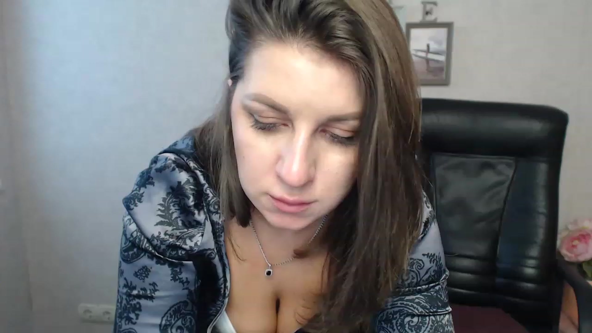 Gallery image thumbnail from Vanesa_Lams's myfreecams stream on, 04/21/2023, 12:31 image 12 of 20