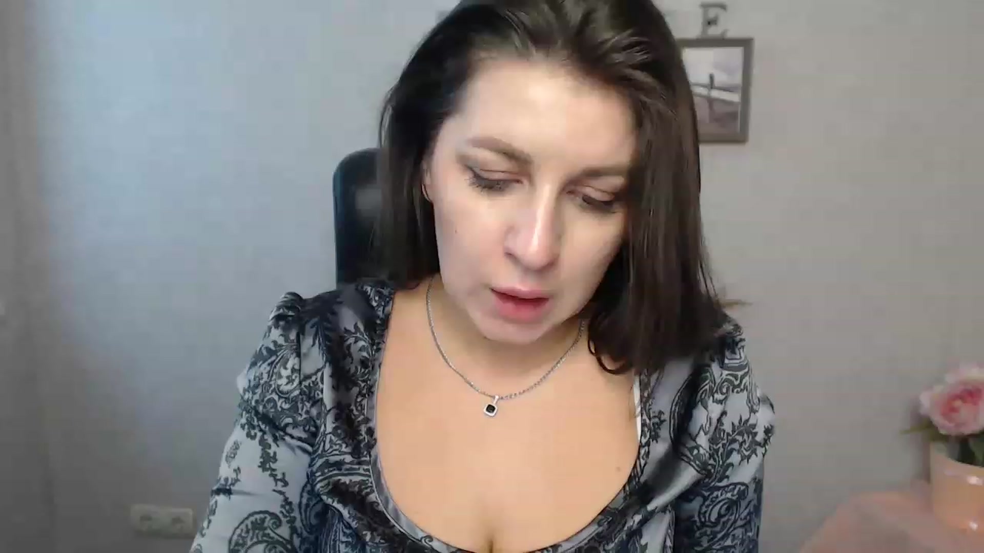 Gallery image thumbnail from Vanesa_Lams's myfreecams stream on, 04/21/2023, 12:31 image 19 of 20