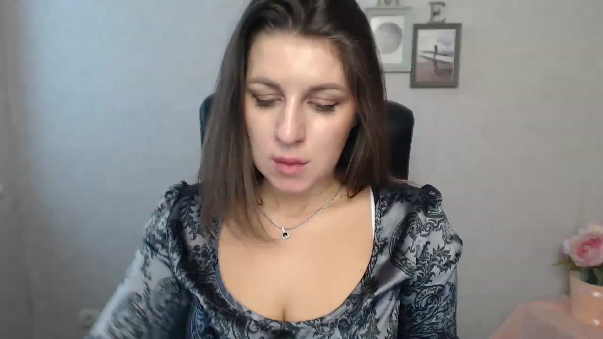 Gallery image thumbnail from Vanesa_Lams's myfreecams stream on, 04/21/2023, 12:31 image 20 of 20