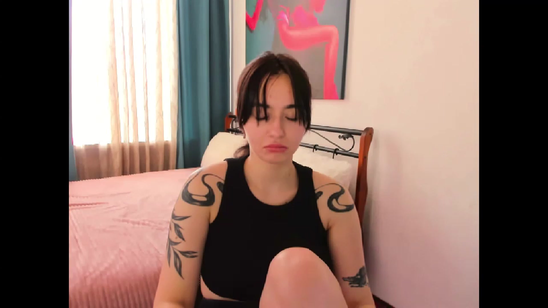 Gallery image thumbnail from Vaness__A's myfreecams stream on, 08/21/2023, 12:44 image 18 of 20