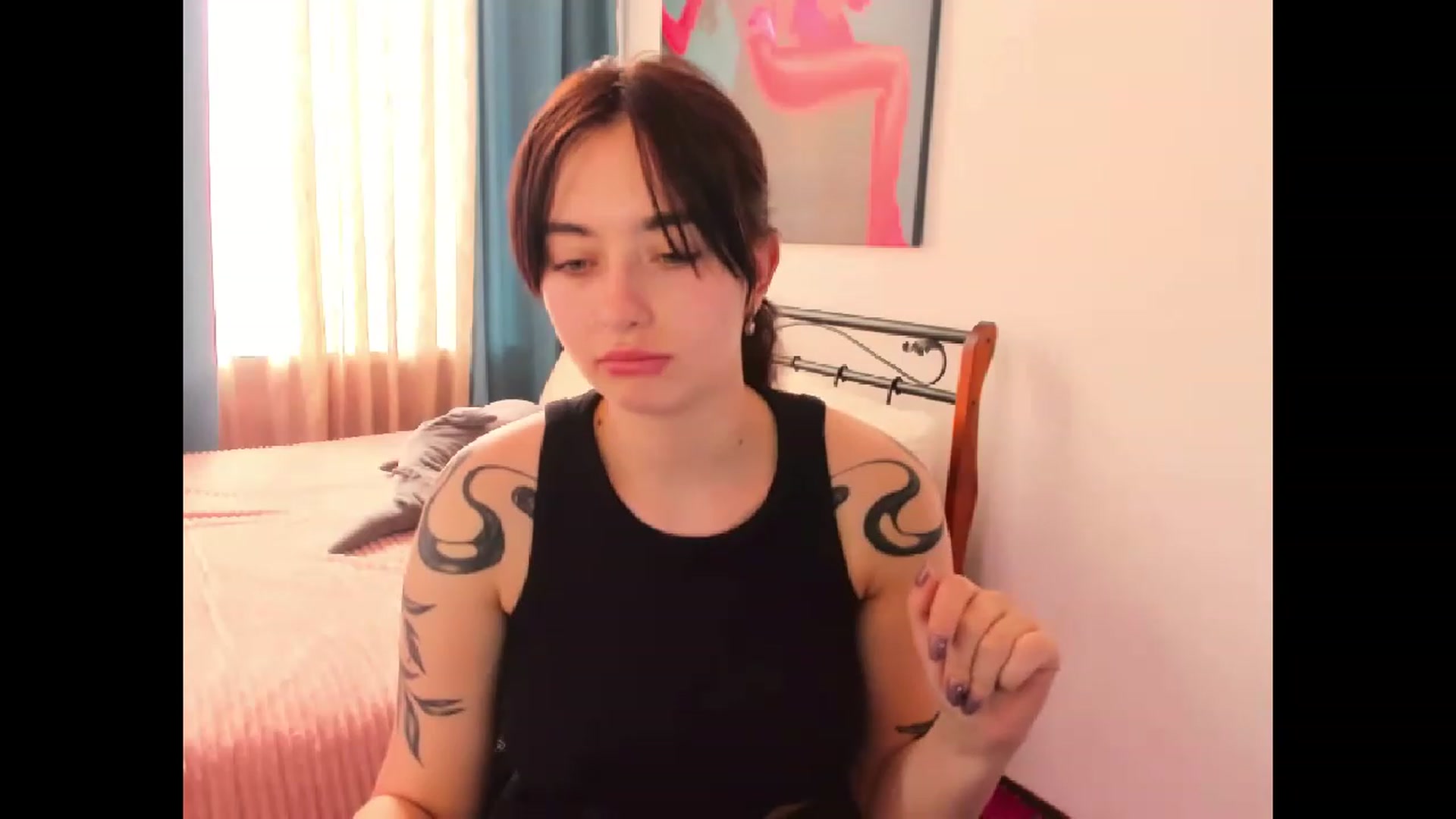 Gallery image thumbnail from Vaness__A's myfreecams stream on, 08/21/2023, 12:44 image 3 of 20