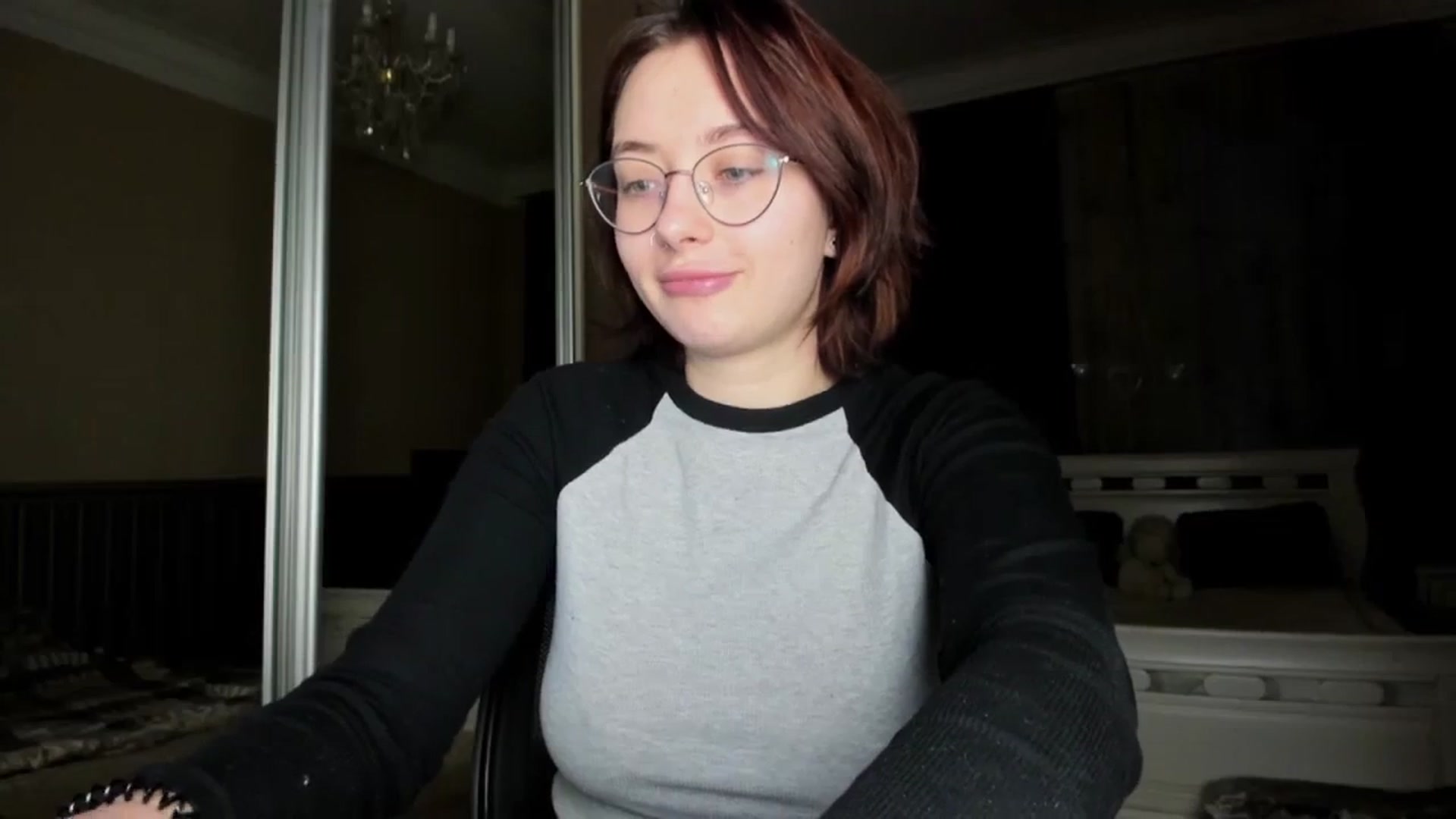 Gallery image thumbnail from Vaness__A's myfreecams stream on, 02/25/2024, 16:21 image 17 of 20