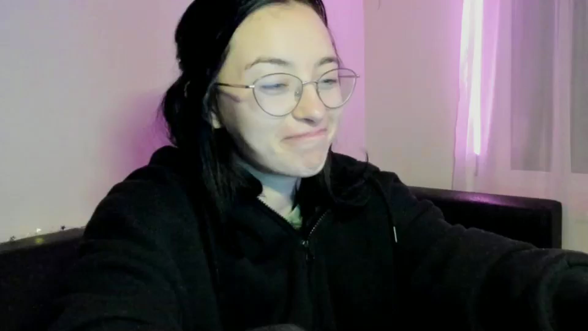 Gallery image thumbnail from Vaness__A's myfreecams stream on, 12/05/2024, 21:56 image 18 of 20