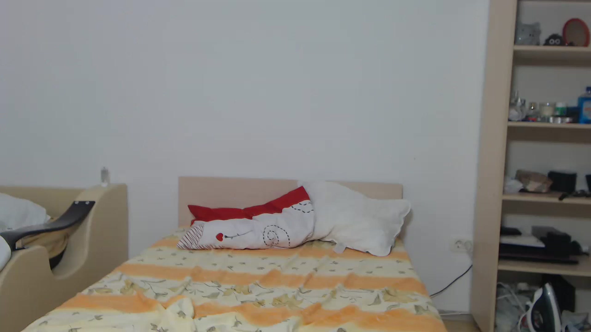 Gallery image thumbnail from Vanessa270's myfreecams stream on, 11/28/2022, 09:30 image 15 of 20
