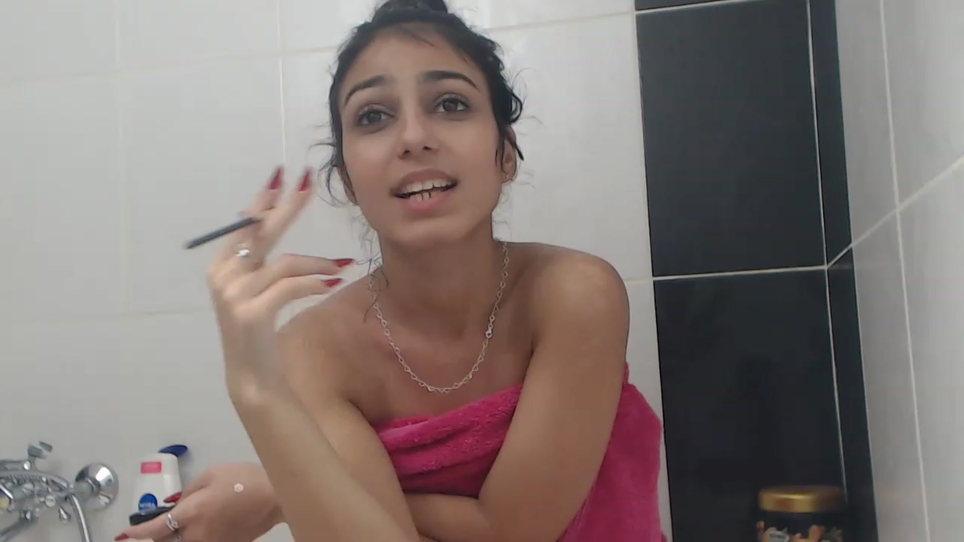 Gallery image thumbnail from Vanessa270's myfreecams stream on, 12/07/2022, 10:56 image 8 of 20