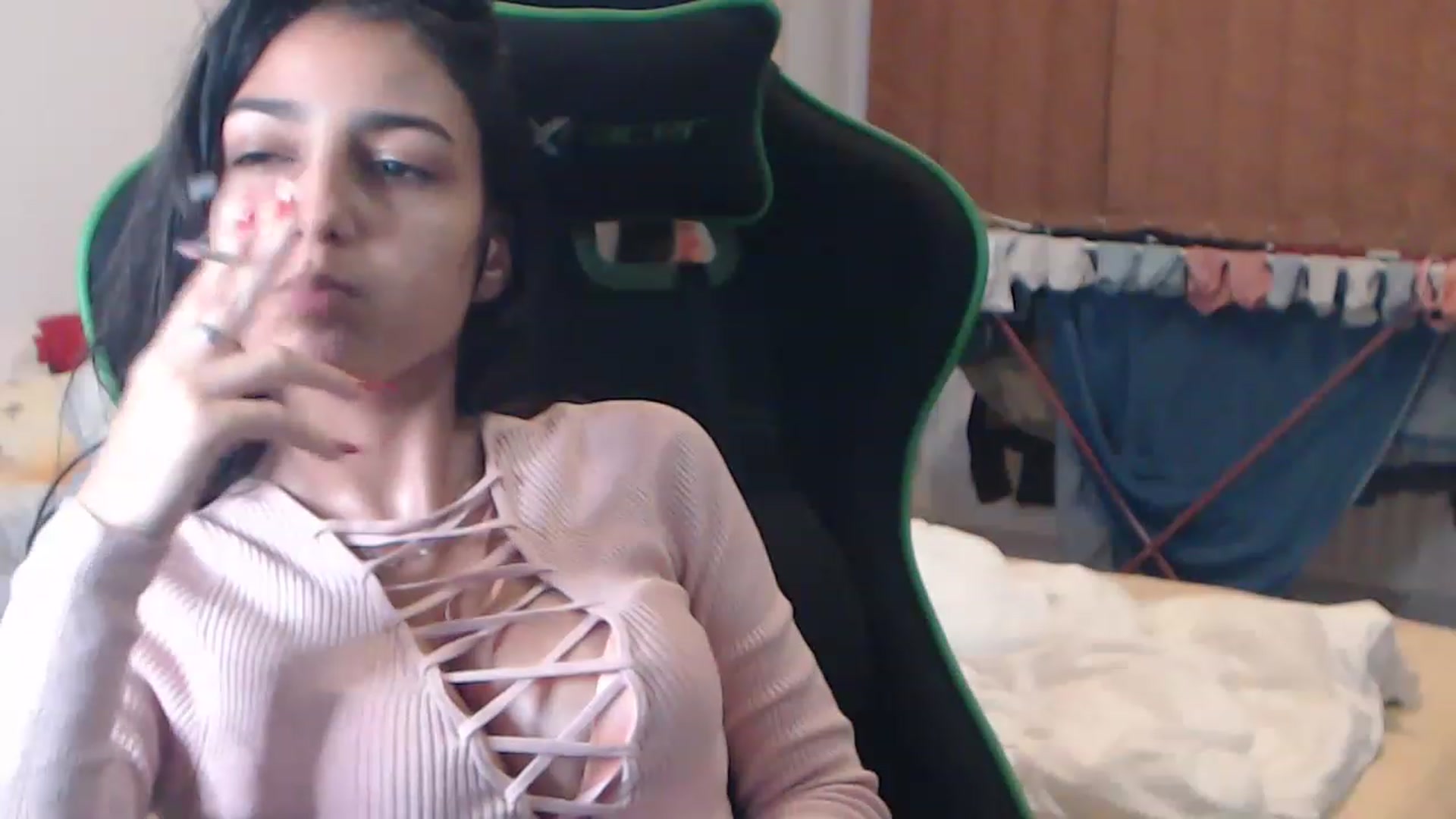 Gallery image thumbnail from Vanessa270's myfreecams stream on, 12/11/2022, 18:03 image 20 of 20