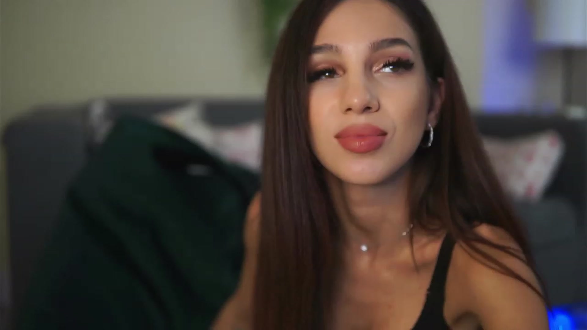Gallery image thumbnail from VanessaAllen's myfreecams stream on, 12/03/2022, 20:54 image 19 of 20