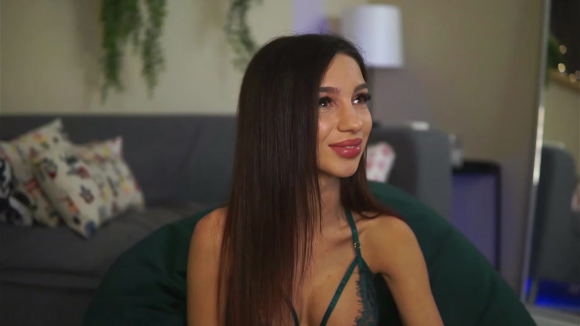 Gallery image thumbnail from VanessaAllen's myfreecams stream on, 12/04/2022, 14:29 image 16 of 20