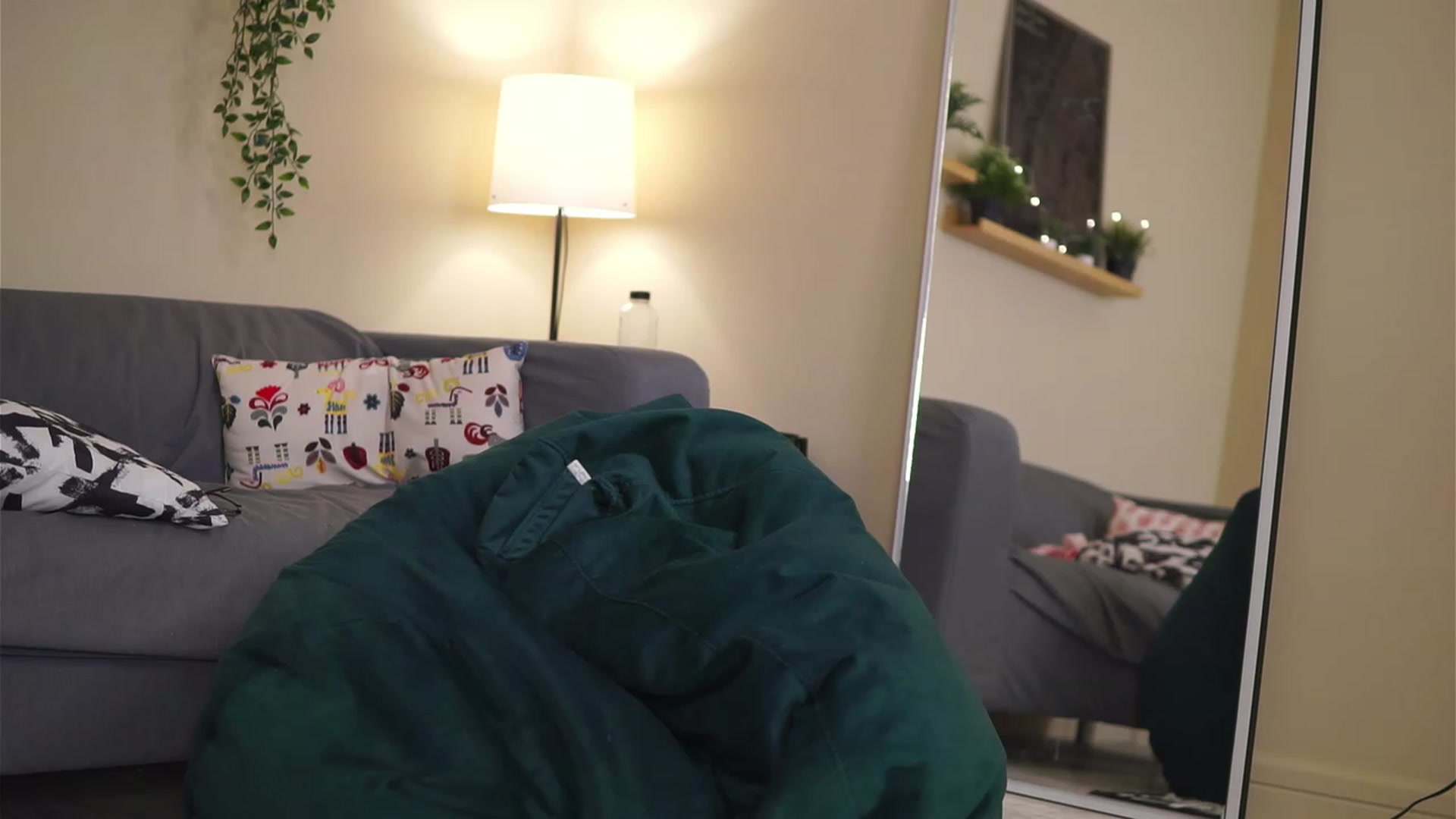 Gallery image thumbnail from VanessaAllen's myfreecams stream on, 12/23/2022, 23:02 image 10 of 20