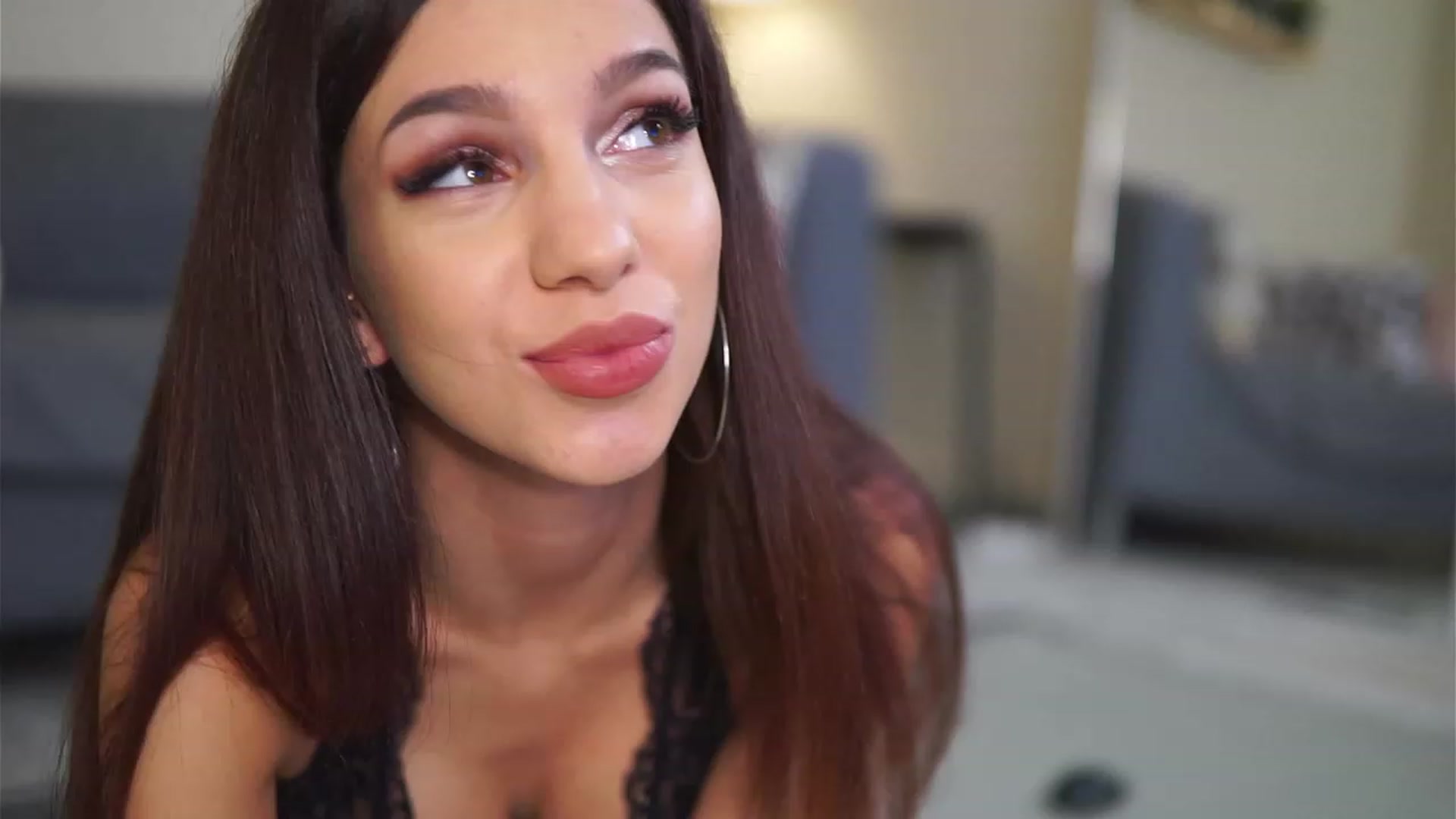 Gallery image thumbnail from VanessaAllen's myfreecams stream on, 12/27/2022, 15:42 image 2 of 20