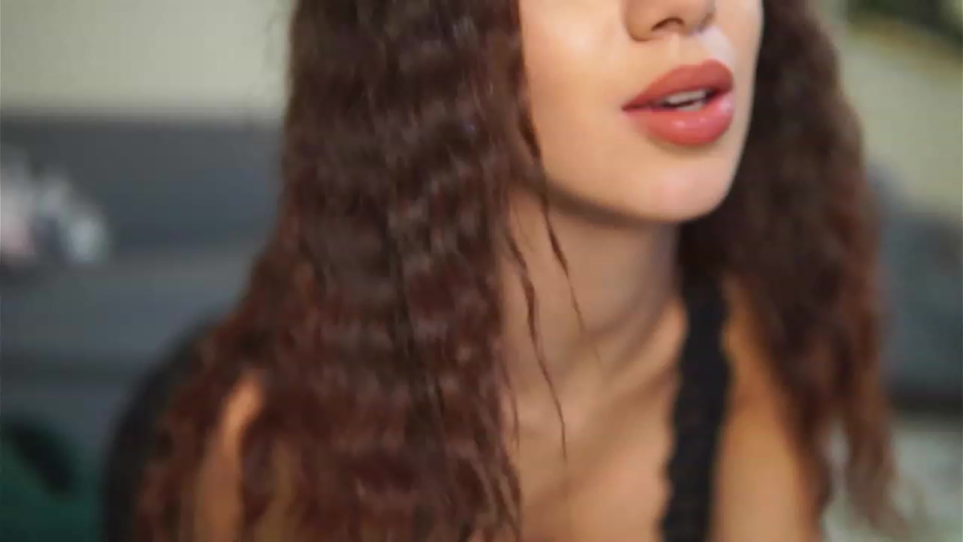 Gallery image thumbnail from VanessaAllen's myfreecams stream on, 12/28/2022, 19:33 image 5 of 20