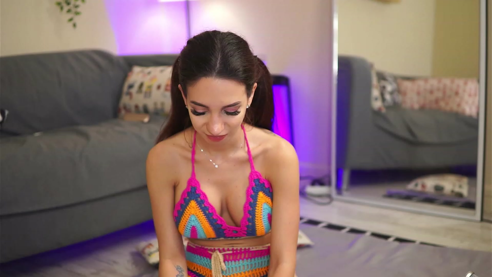 Gallery image thumbnail from VanessaAllen's myfreecams stream on, 01/13/2023, 18:57 image 10 of 20
