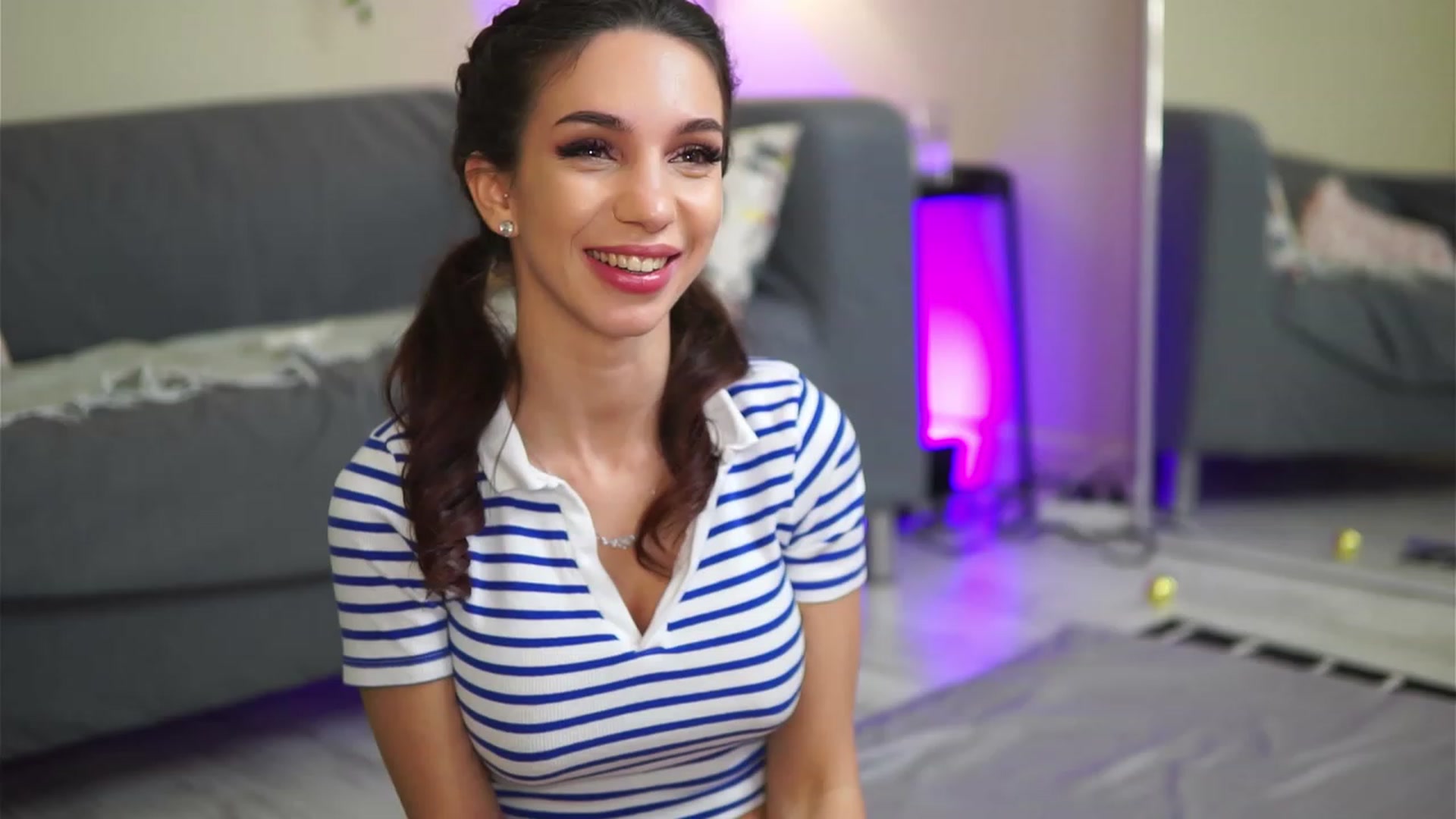 Gallery image thumbnail from VanessaAllen's myfreecams stream on, 01/17/2023, 18:34 image 14 of 20