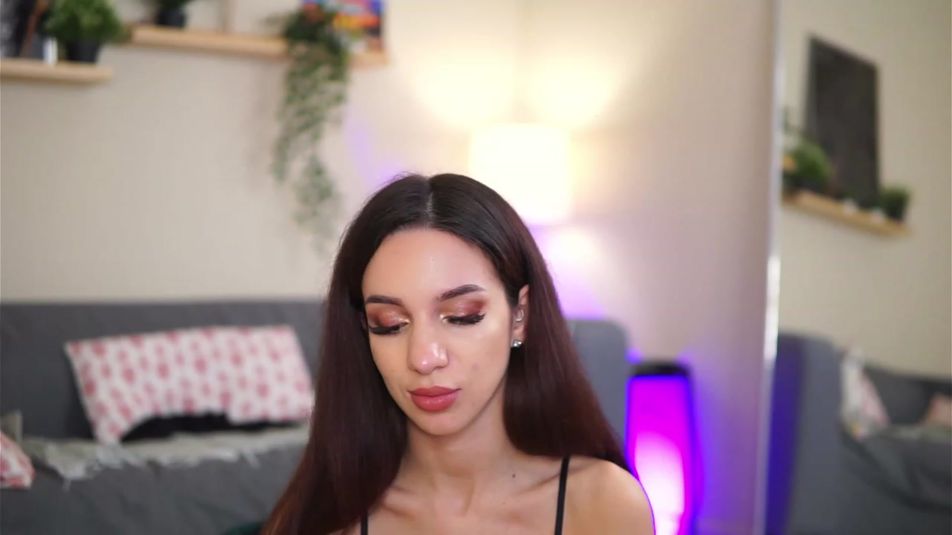 Gallery image thumbnail from VanessaAllen's myfreecams stream on, 01/19/2023, 19:04 image 2 of 20