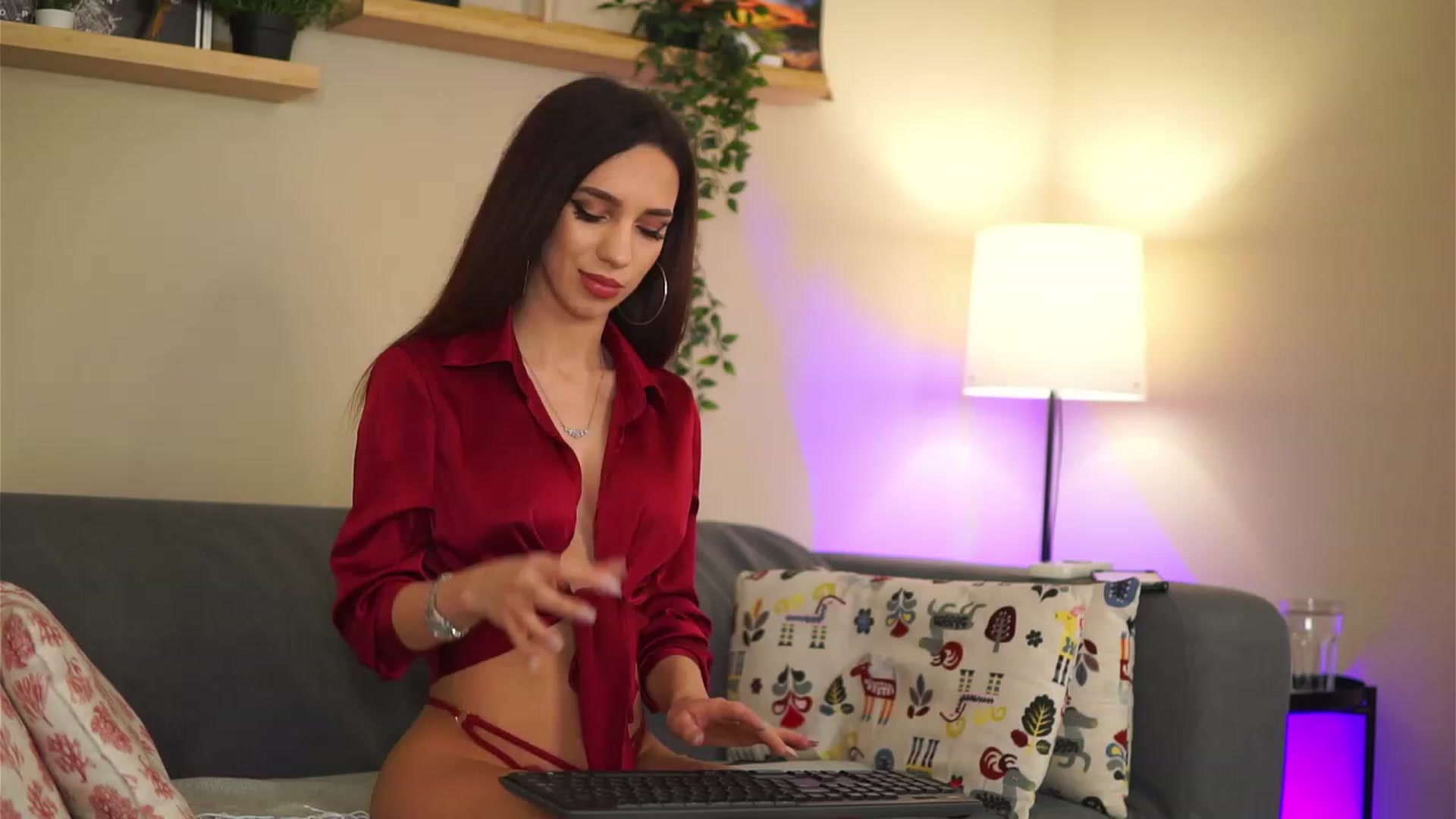 Gallery image thumbnail from VanessaAllen's myfreecams stream on, 01/25/2023, 15:23 image 7 of 20