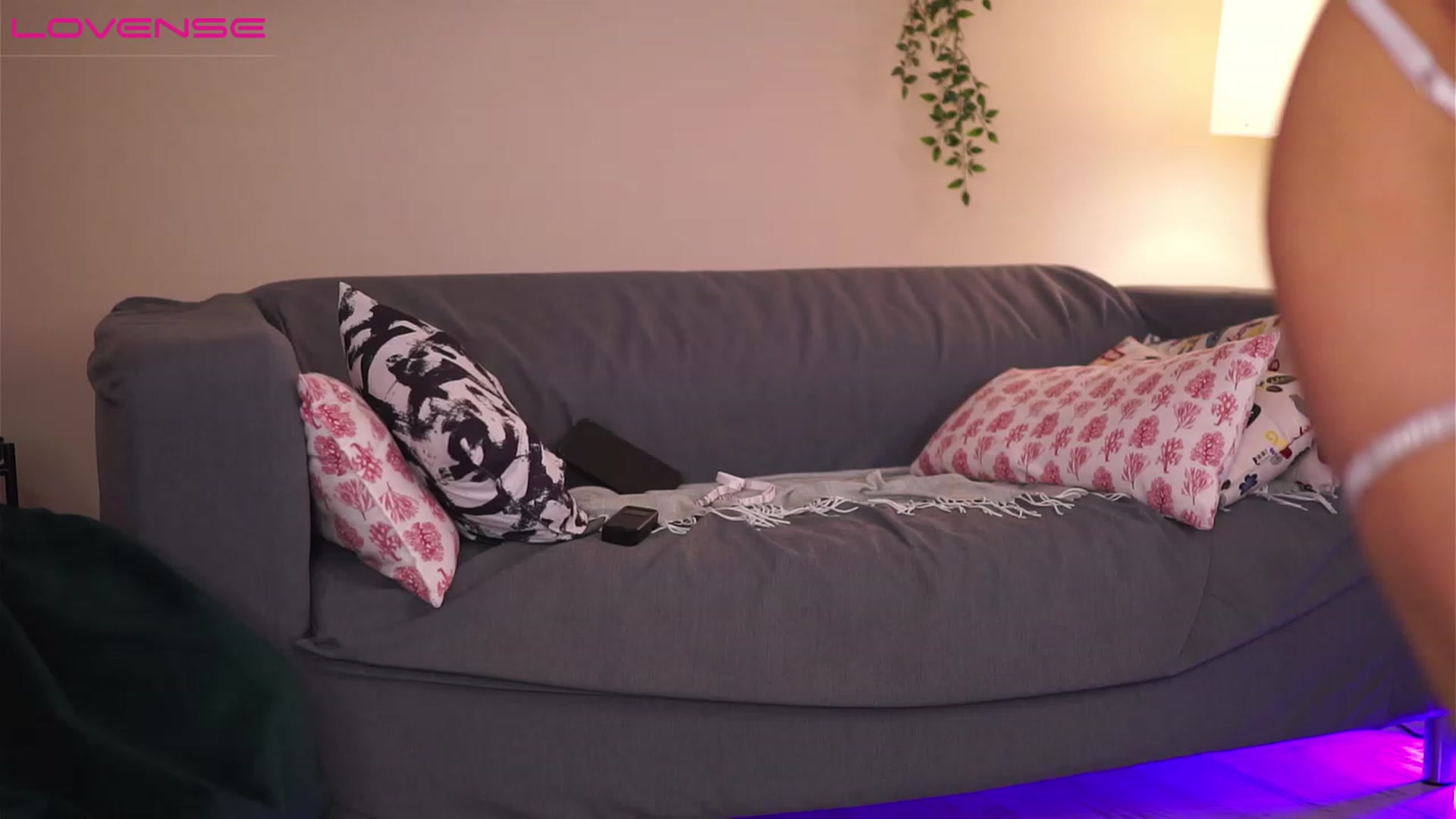 Gallery image thumbnail from VanessaAllen's myfreecams stream on, 02/02/2023, 13:55 image 6 of 20