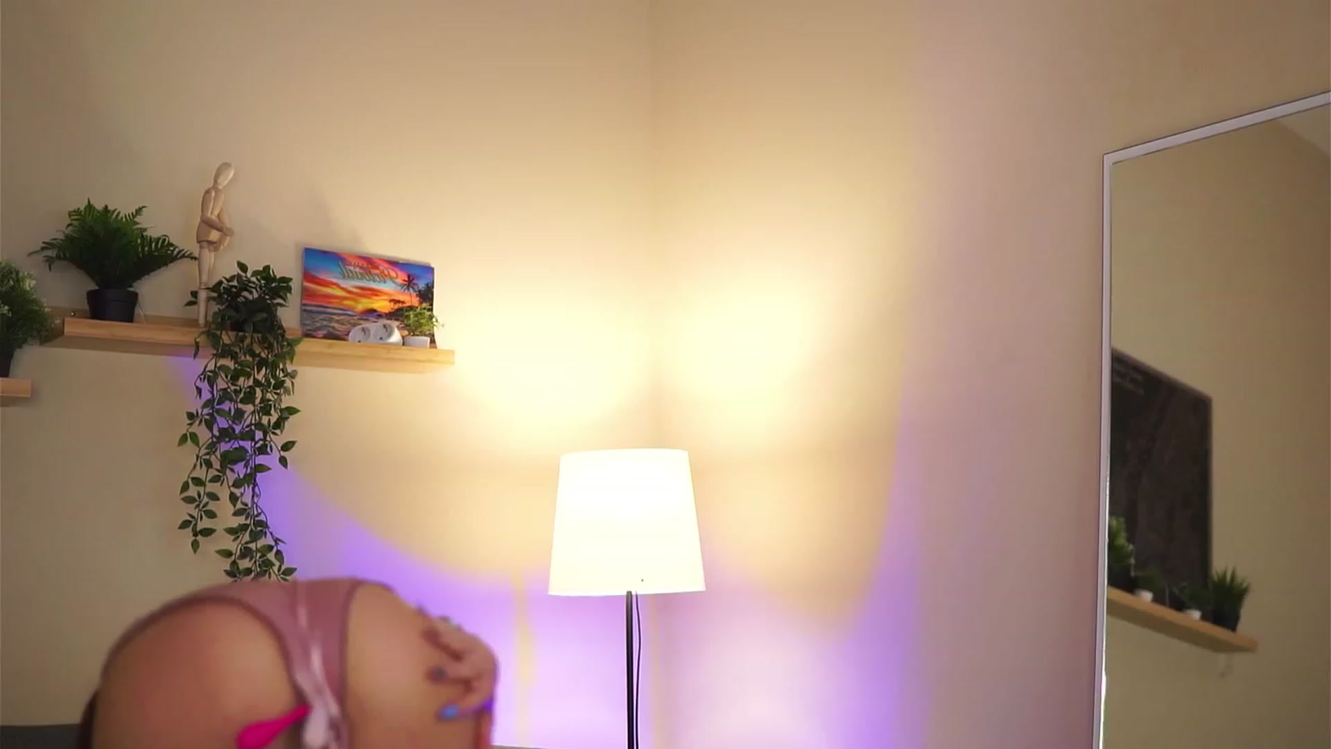 Gallery image thumbnail from VanessaAllen's myfreecams stream on, 04/20/2023, 18:24 image 3 of 20