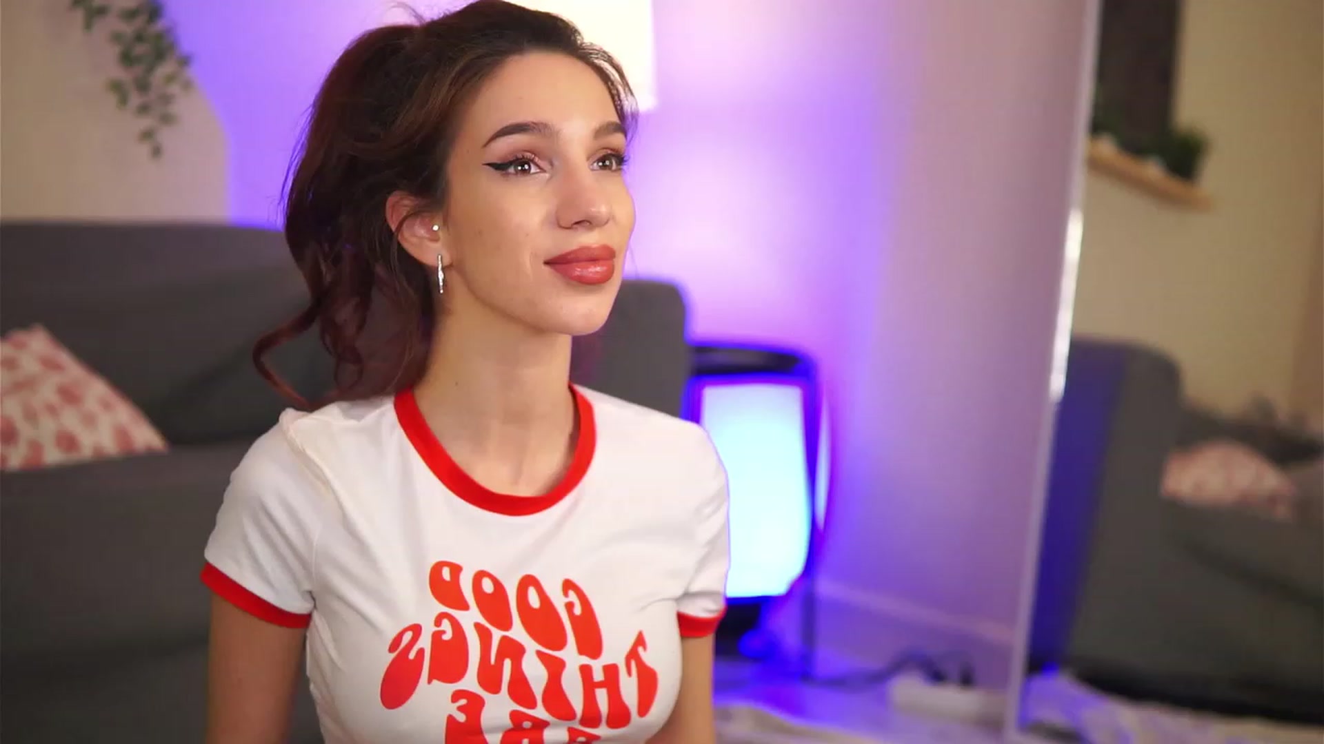 Gallery image thumbnail from VanessaAllen's myfreecams stream on, 04/29/2023, 18:36 image 3 of 20