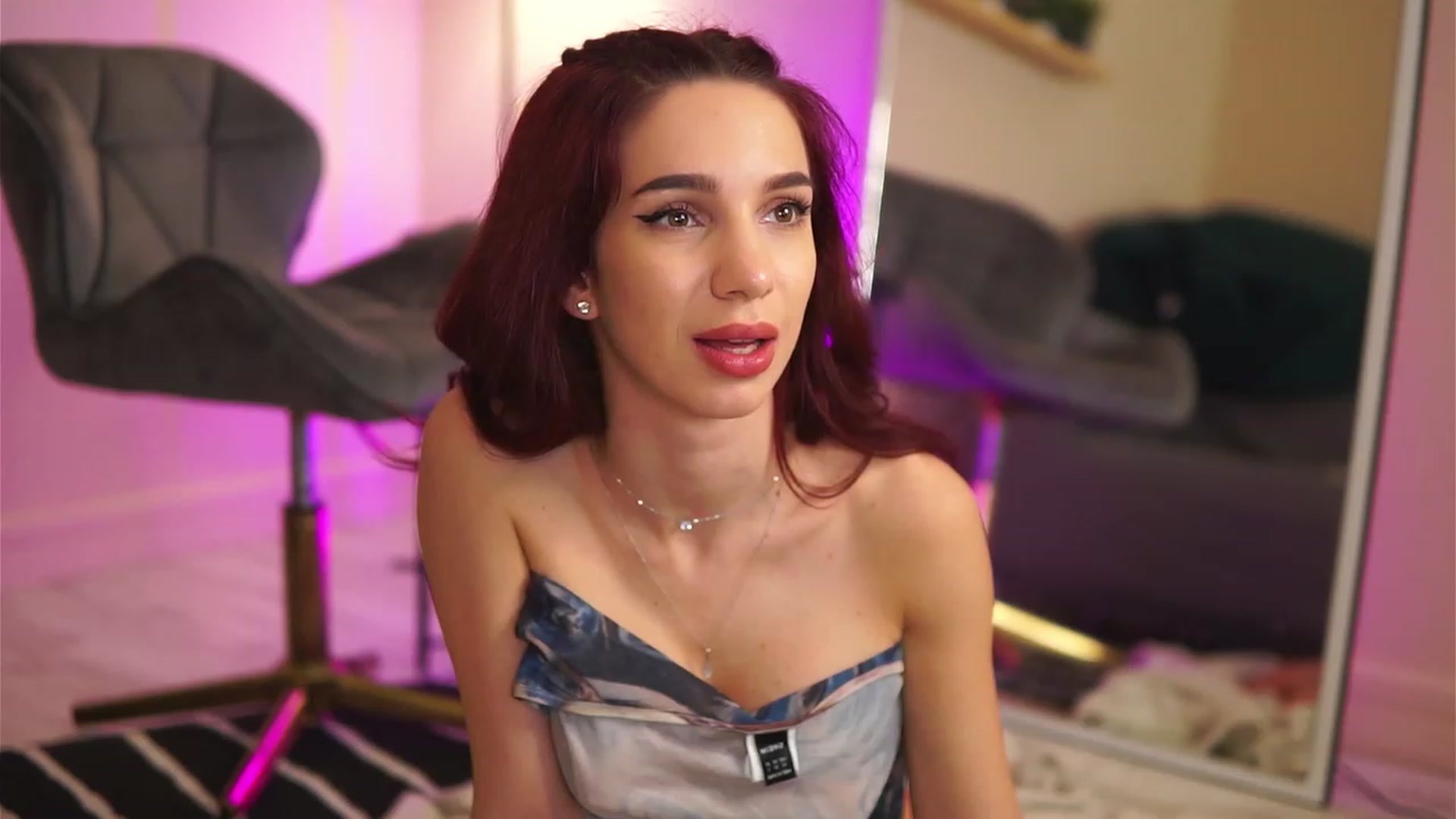 Gallery image thumbnail from VanessaAllen's myfreecams stream on, 05/30/2023, 14:51 image 14 of 20