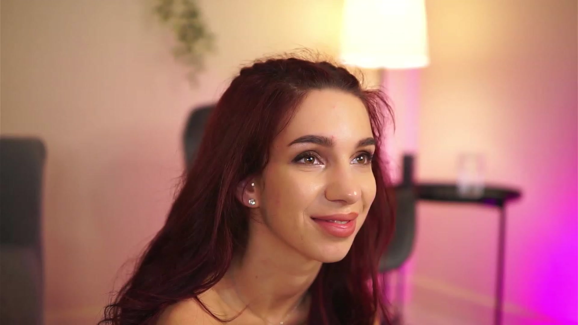 Gallery image thumbnail from VanessaAllen's myfreecams stream on, 05/31/2023, 15:38 image 2 of 20