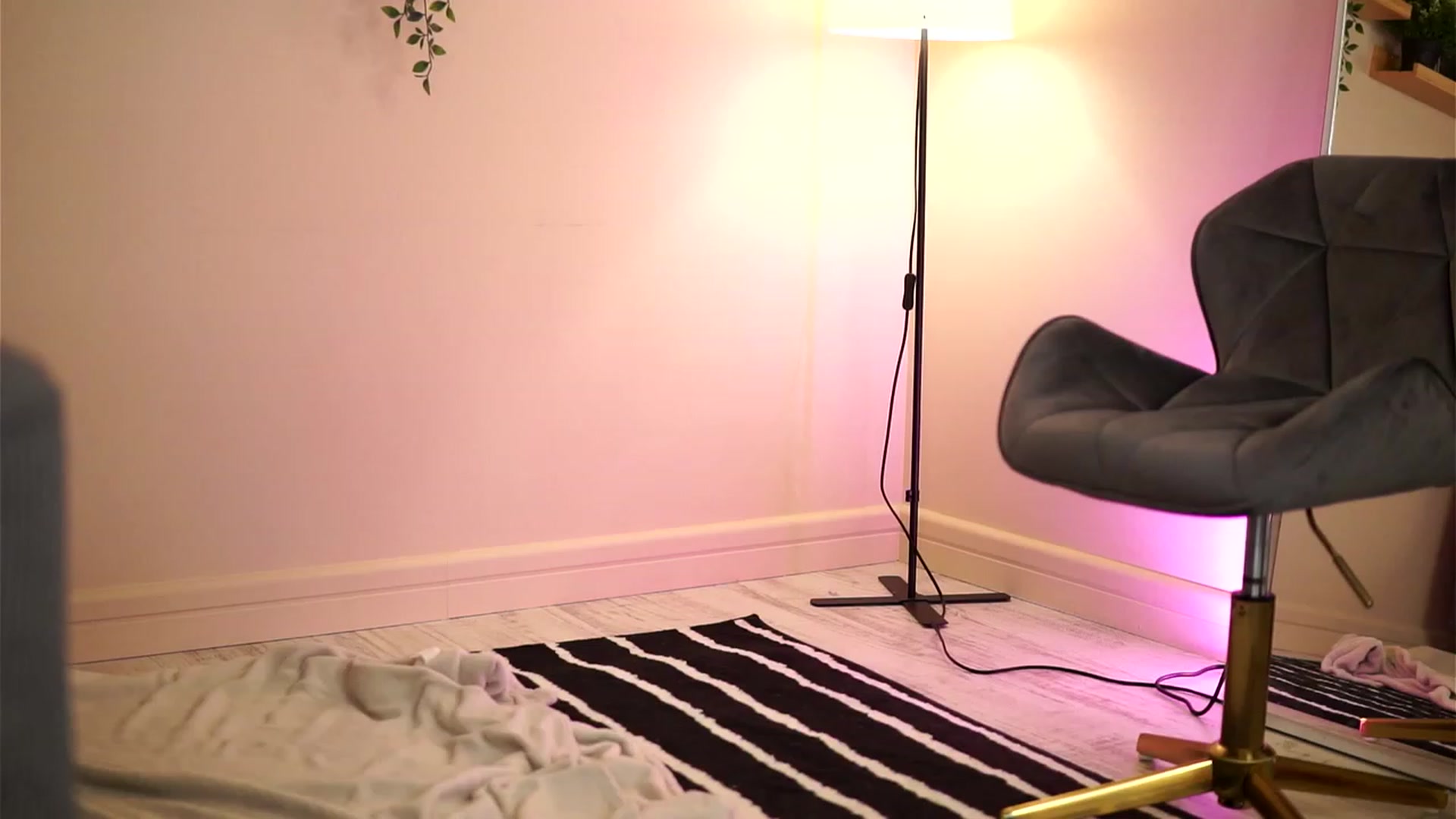 Gallery image thumbnail from VanessaAllen's myfreecams stream on, 06/04/2023, 19:58 image 7 of 20