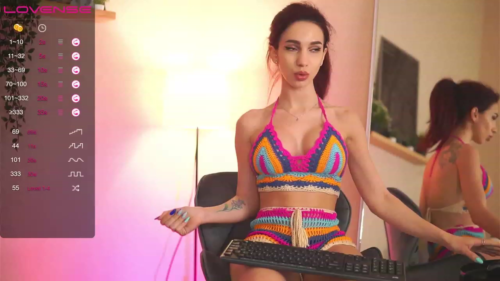 Gallery image thumbnail from VanessaAllen's myfreecams stream on, 06/08/2023, 13:39 image 1 of 20