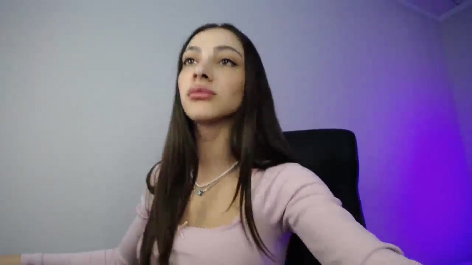 Gallery image thumbnail from VanessaCage's myfreecams stream on, 01/04/2025, 12:27 image 14 of 20