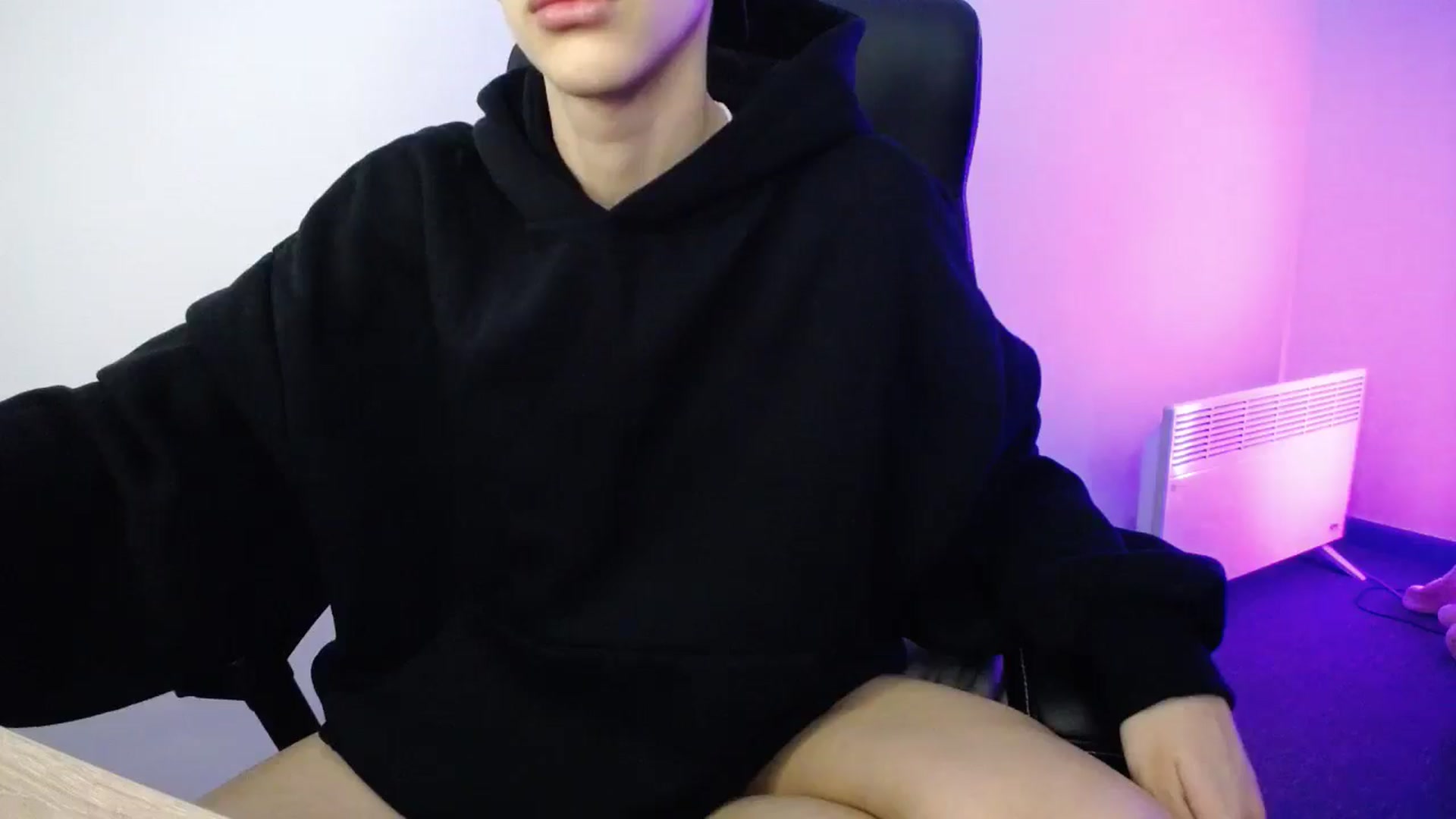 Gallery image thumbnail from VanessaCage's myfreecams stream on, 01/06/2025, 14:47 image 10 of 20