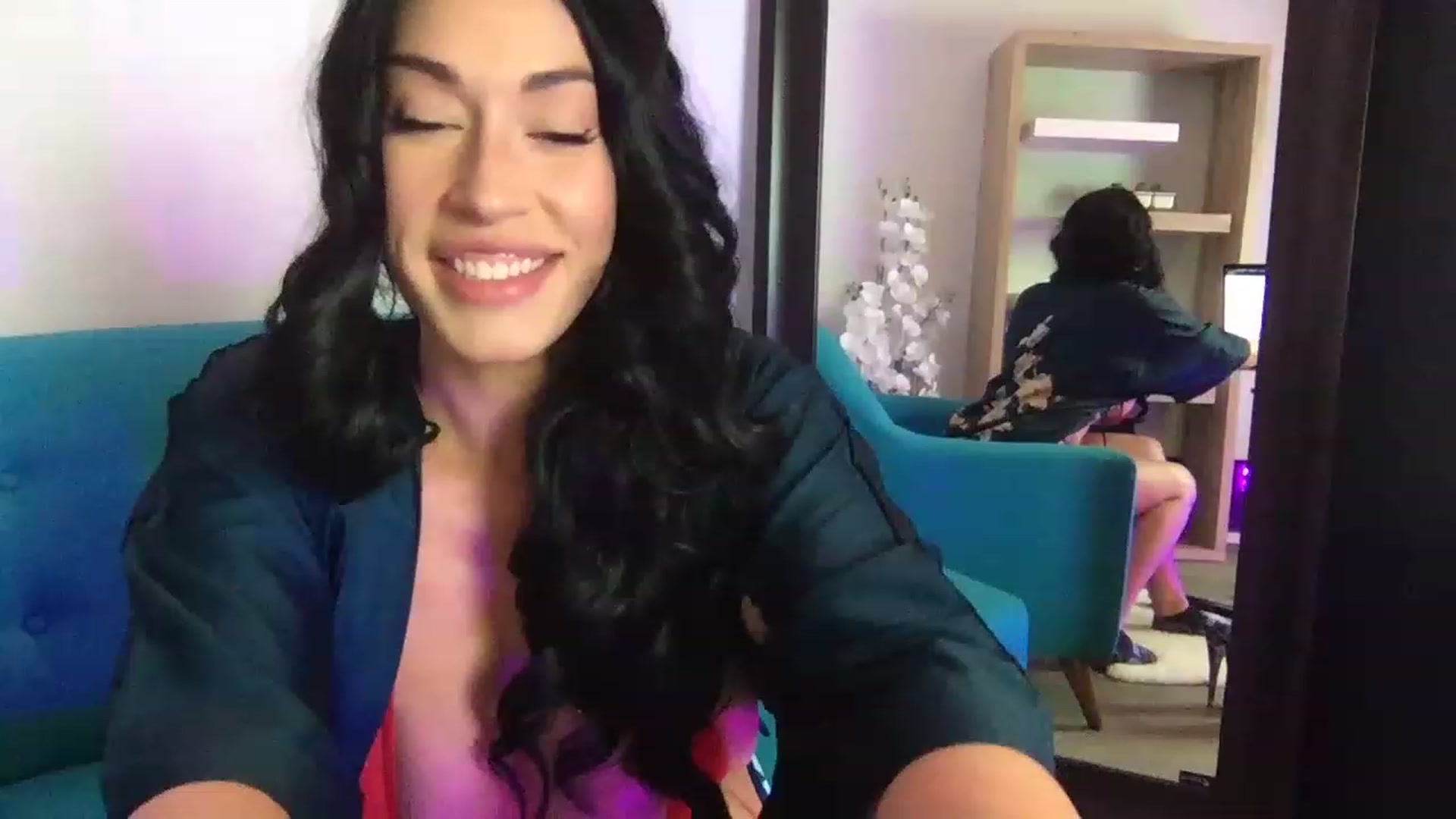 Gallery image thumbnail from VanessaJames's myfreecams stream on, 03/21/2023, 08:59 image 11 of 20