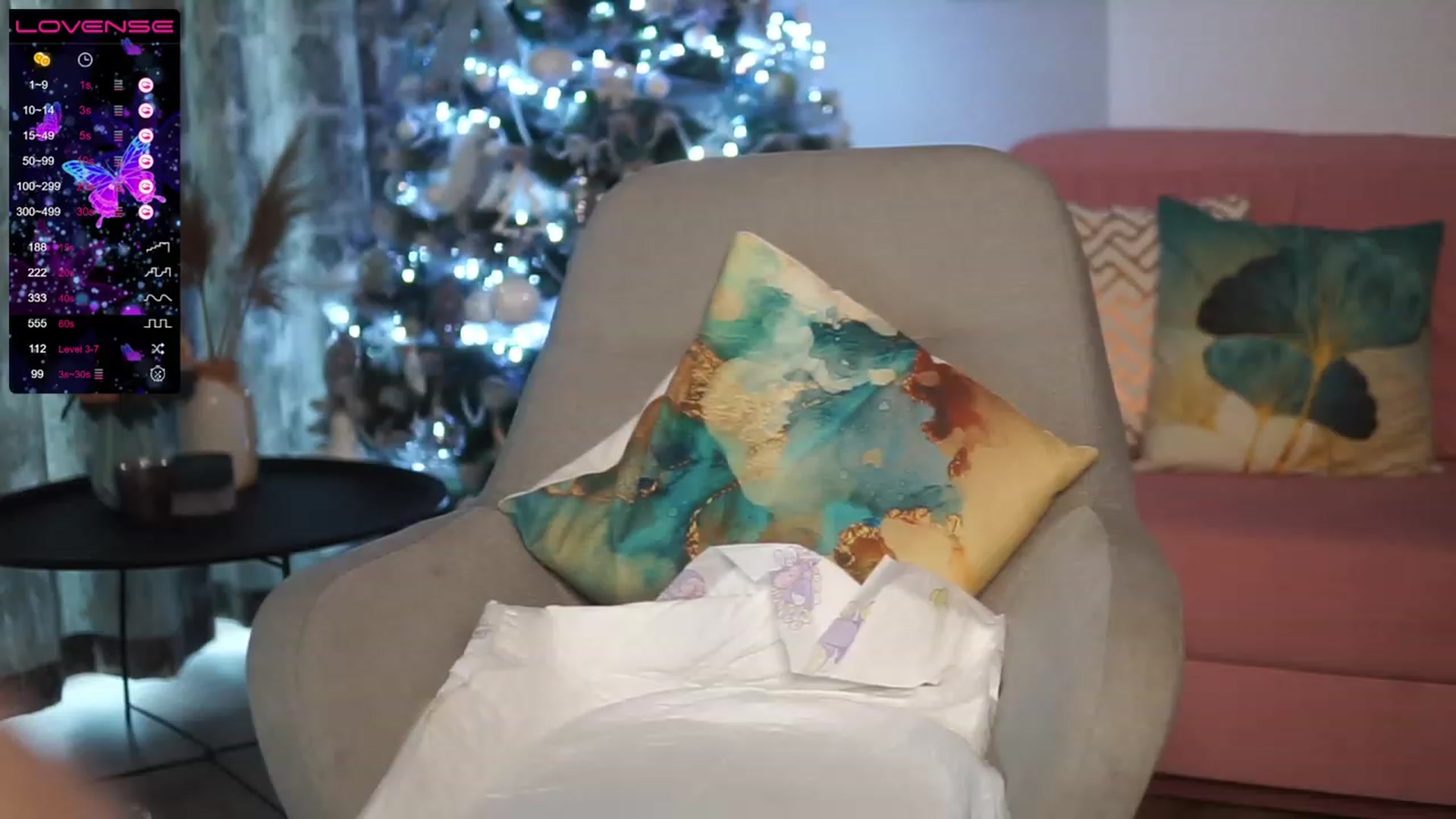 Gallery image thumbnail from VanessaVille's myfreecams stream on, 12/06/2022, 14:08 image 10 of 20