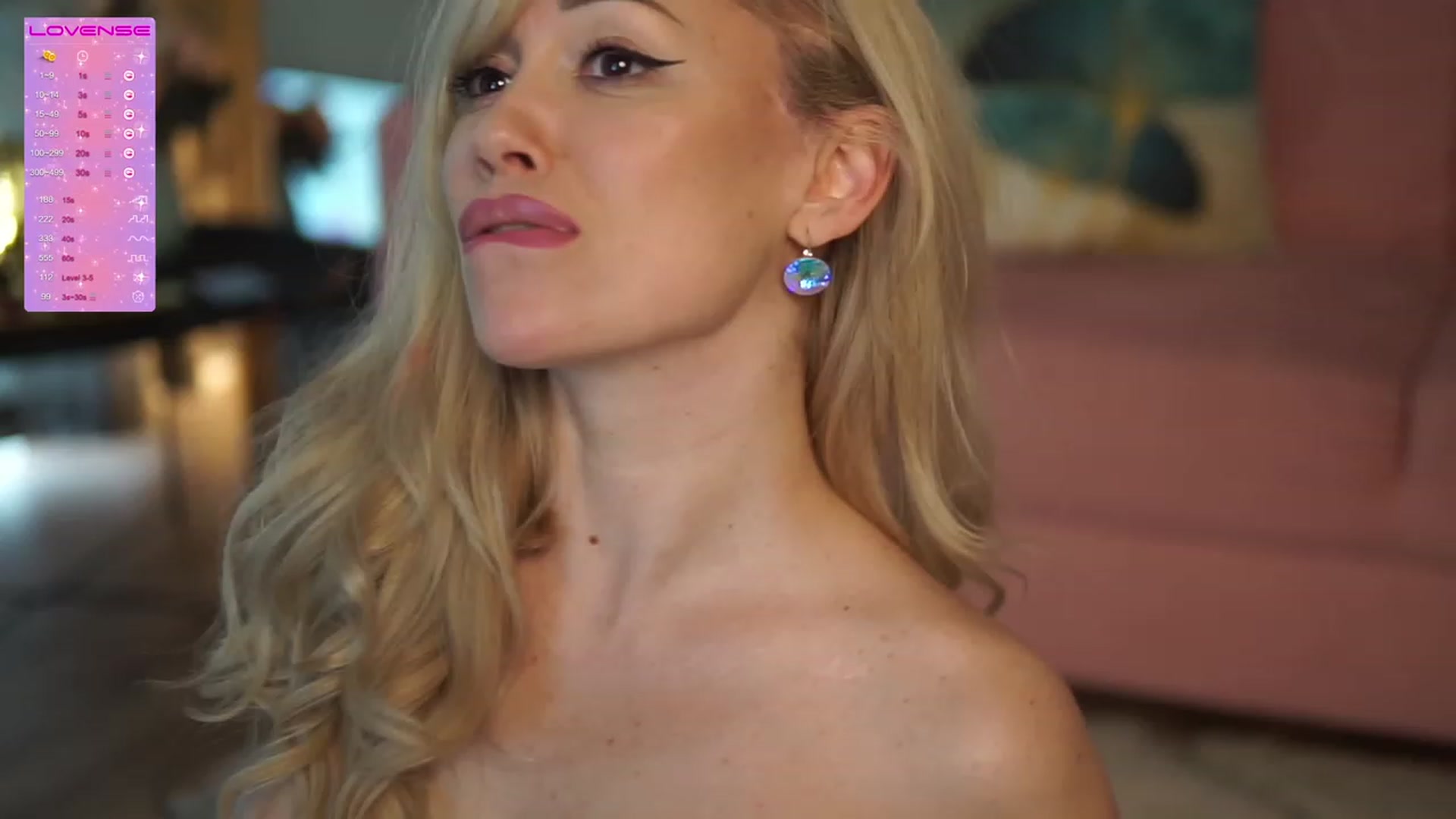 Gallery image thumbnail from VanessaVille's myfreecams stream on, 02/03/2023, 14:18 image 6 of 20