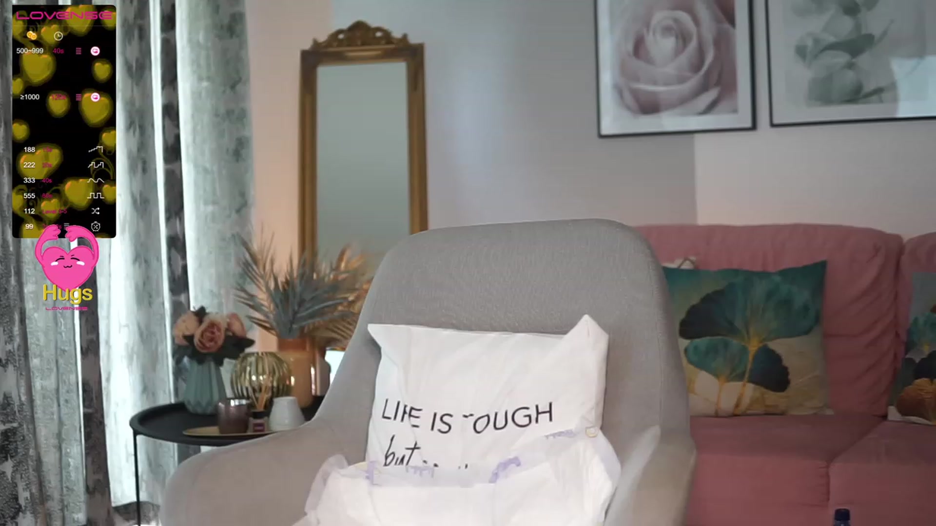 Gallery image thumbnail from VanessaVille's myfreecams stream on, 03/08/2023, 12:07 image 10 of 20