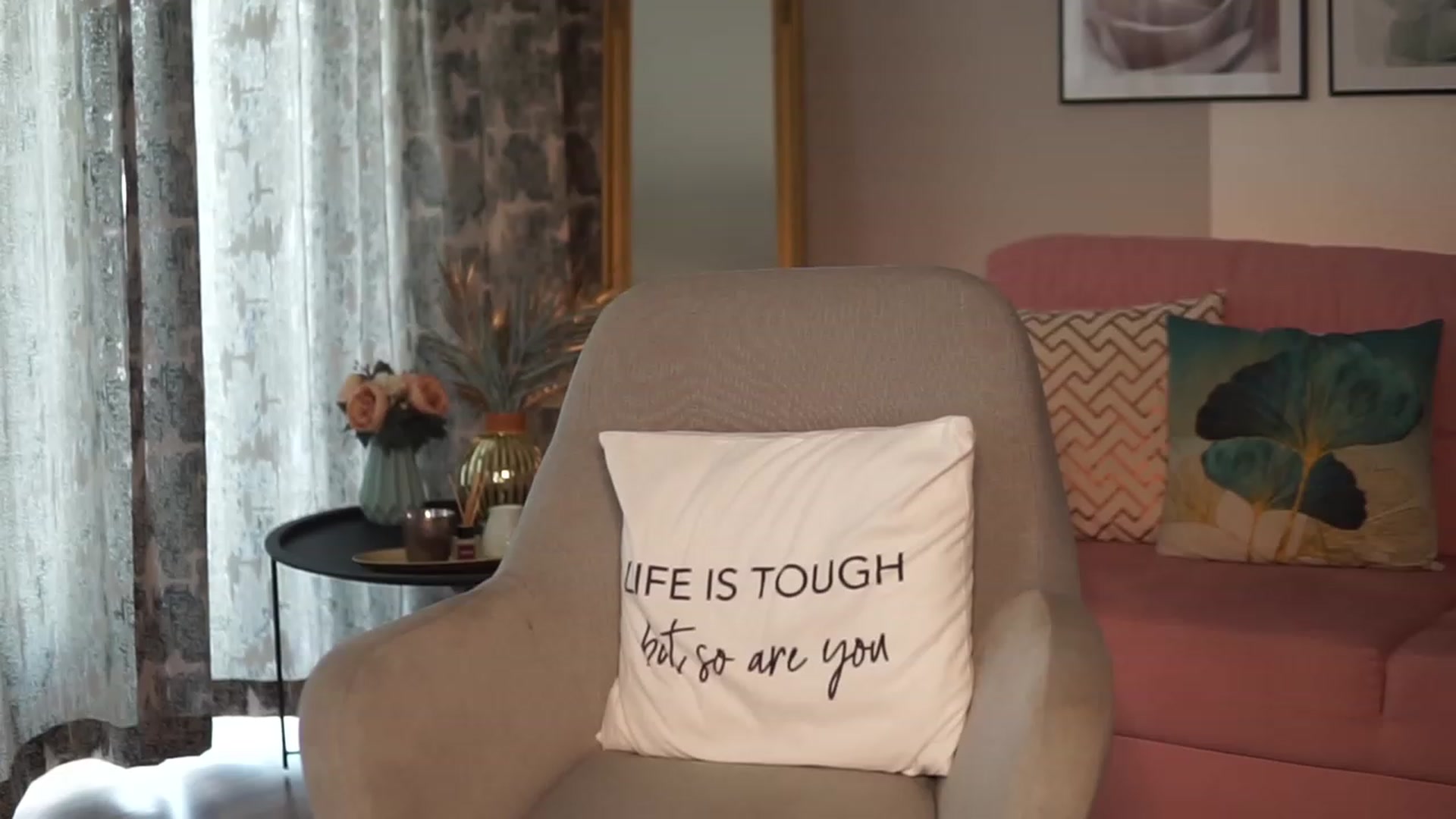 Gallery image thumbnail from VanessaVille's myfreecams stream on, 03/14/2023, 12:41 image 19 of 20