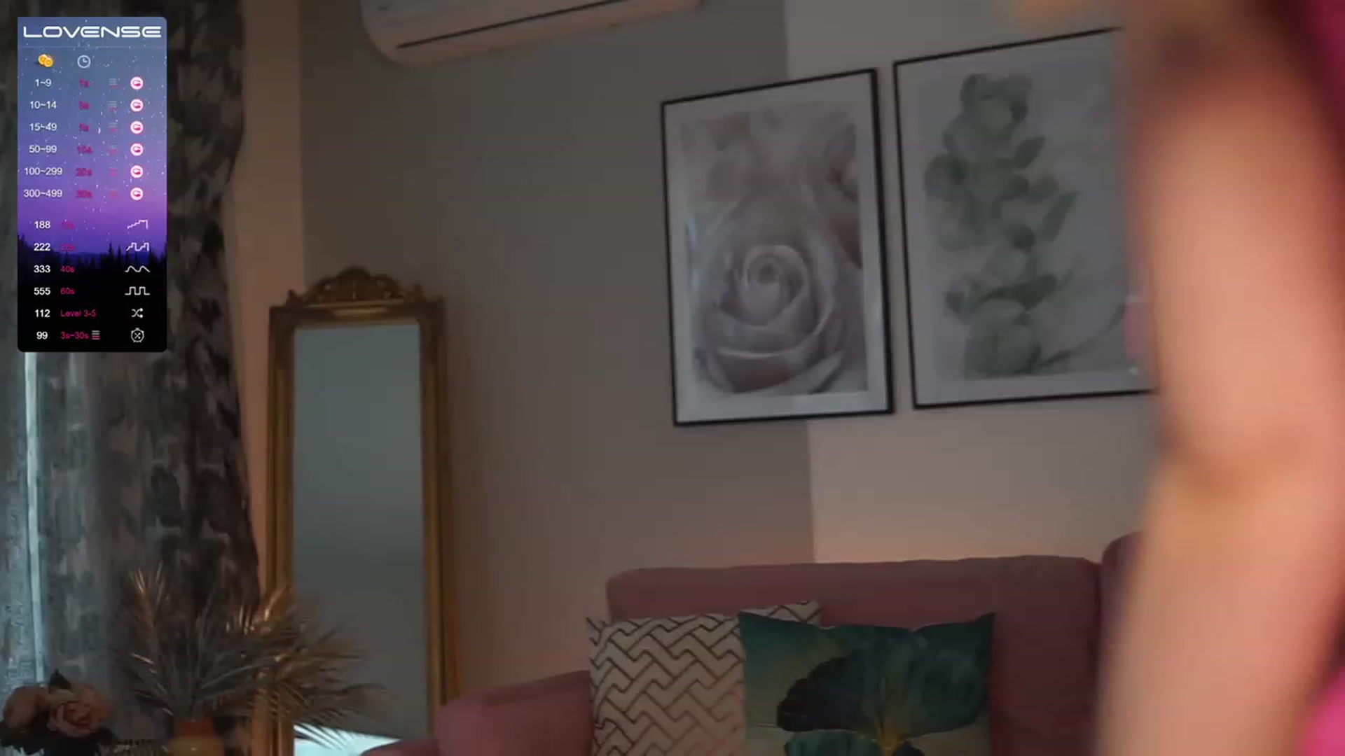 Gallery image thumbnail from VanessaVille's myfreecams stream on, 03/19/2023, 13:23 image 13 of 20