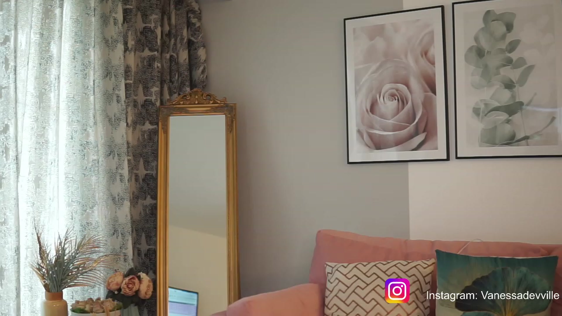 Gallery image thumbnail from VanessaVille's myfreecams stream on, 05/12/2023, 09:32 image 13 of 20