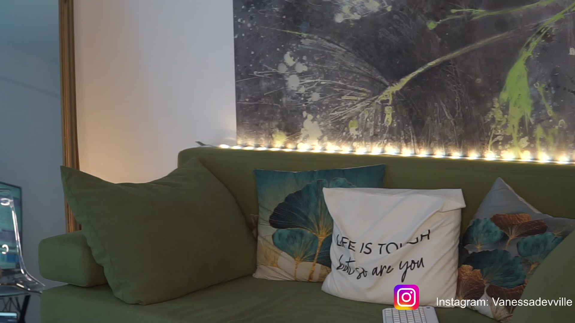 Gallery image thumbnail from VanessaVille's myfreecams stream on, 07/07/2023, 09:31 image 10 of 20