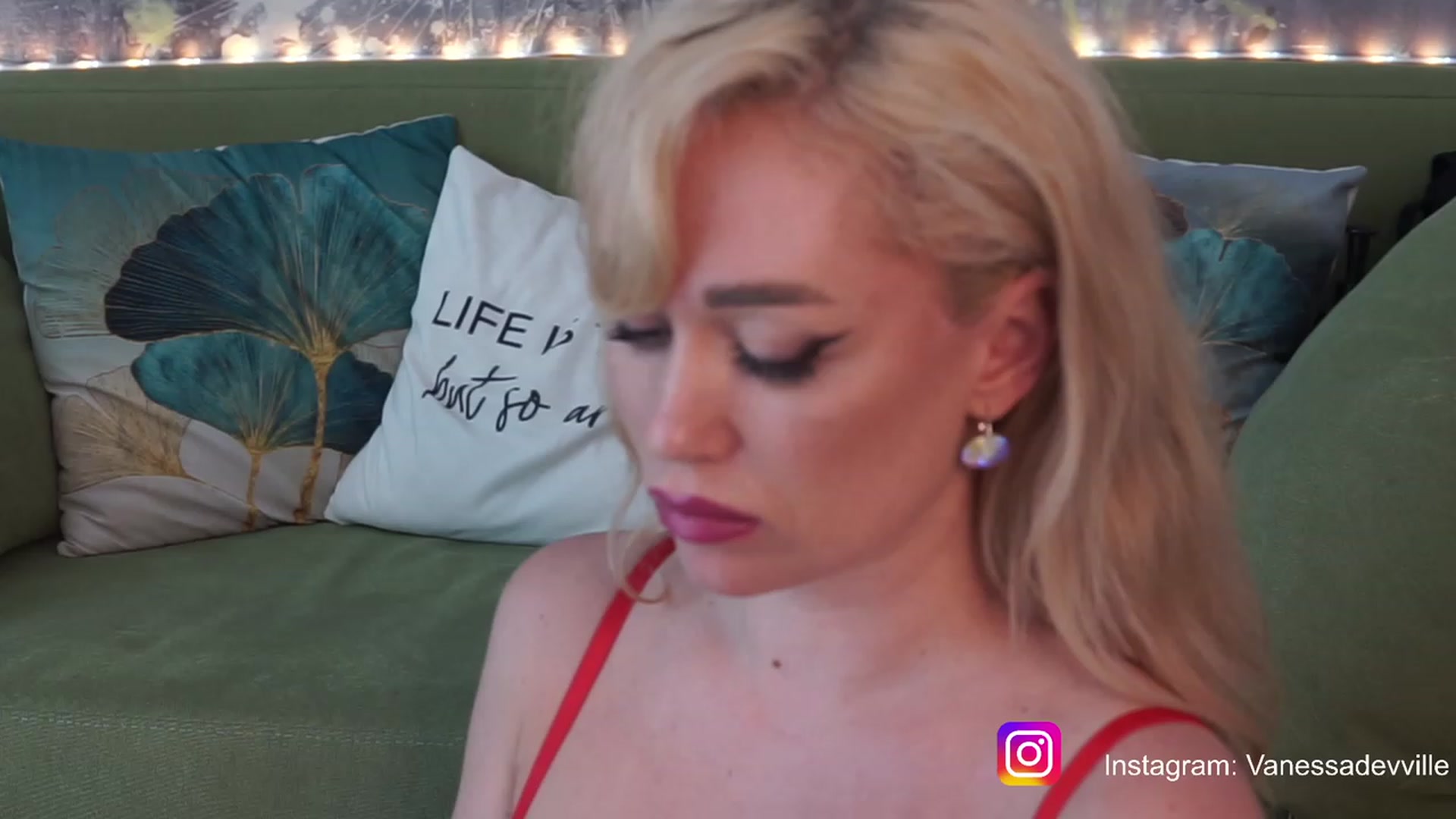 Gallery image thumbnail from VanessaVille's myfreecams stream on, 07/08/2023, 14:42 image 20 of 20