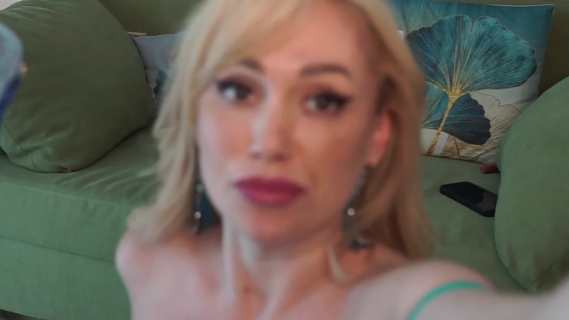 Gallery image thumbnail from VanessaVille's myfreecams stream on, 07/18/2023, 12:28 image 6 of 20