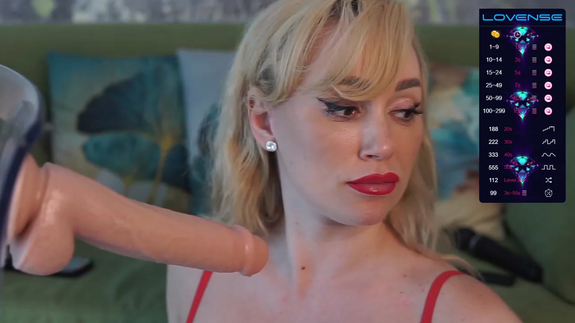 Gallery image thumbnail from VanessaVille's myfreecams stream on, 08/01/2023, 12:32 image 2 of 20
